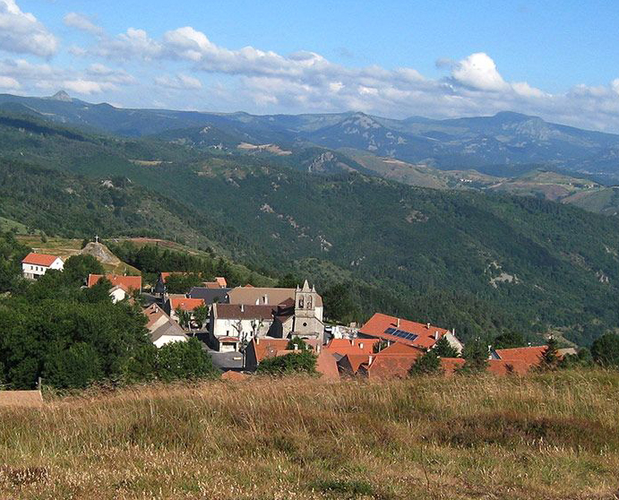 Mézilhac, d’un village à l’autre